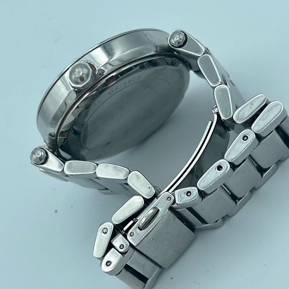 Used Michael Kors Ladies Silver Parker Watch MK5925 - Picture 8 of 8